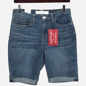 Levi's Mid Rise 9" Bermuda Shorts - NEW - Size 29